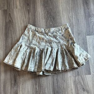 BCBGeneration Acid Wash Pleated Mini Skirt | Size 4 | 100% Cotton